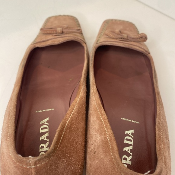 PRADA pale rose SUEDE kitten heel loafers squared toe W bow, 1.5” pumps 37 VGUC - Picture 10 of 16